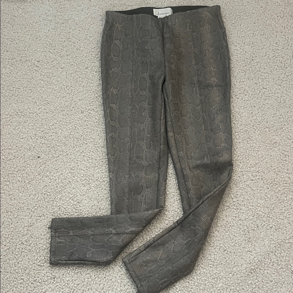 Anthropologie  Stylish Gray Snake Print Women pants NWOT